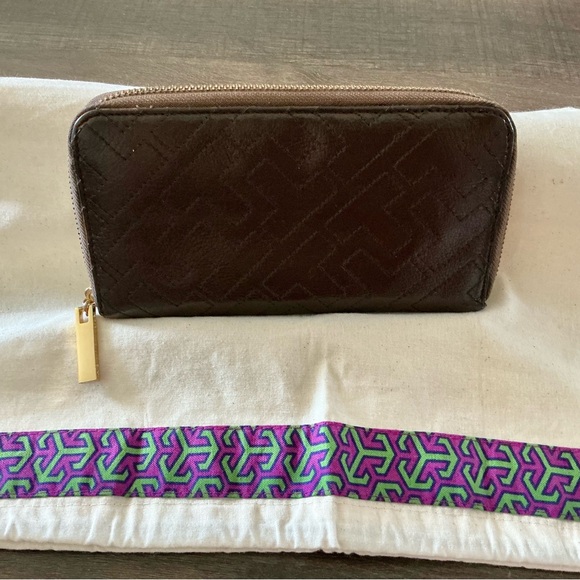 Brown Tory Burch Wallet with Dust Bag EUC - Picture 5 of 5